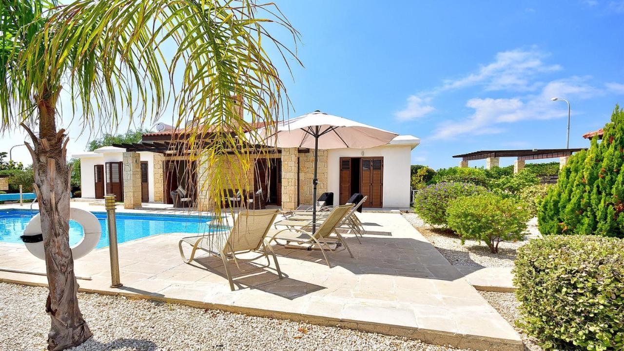 Villa Hayche Coral Bay Exterior photo